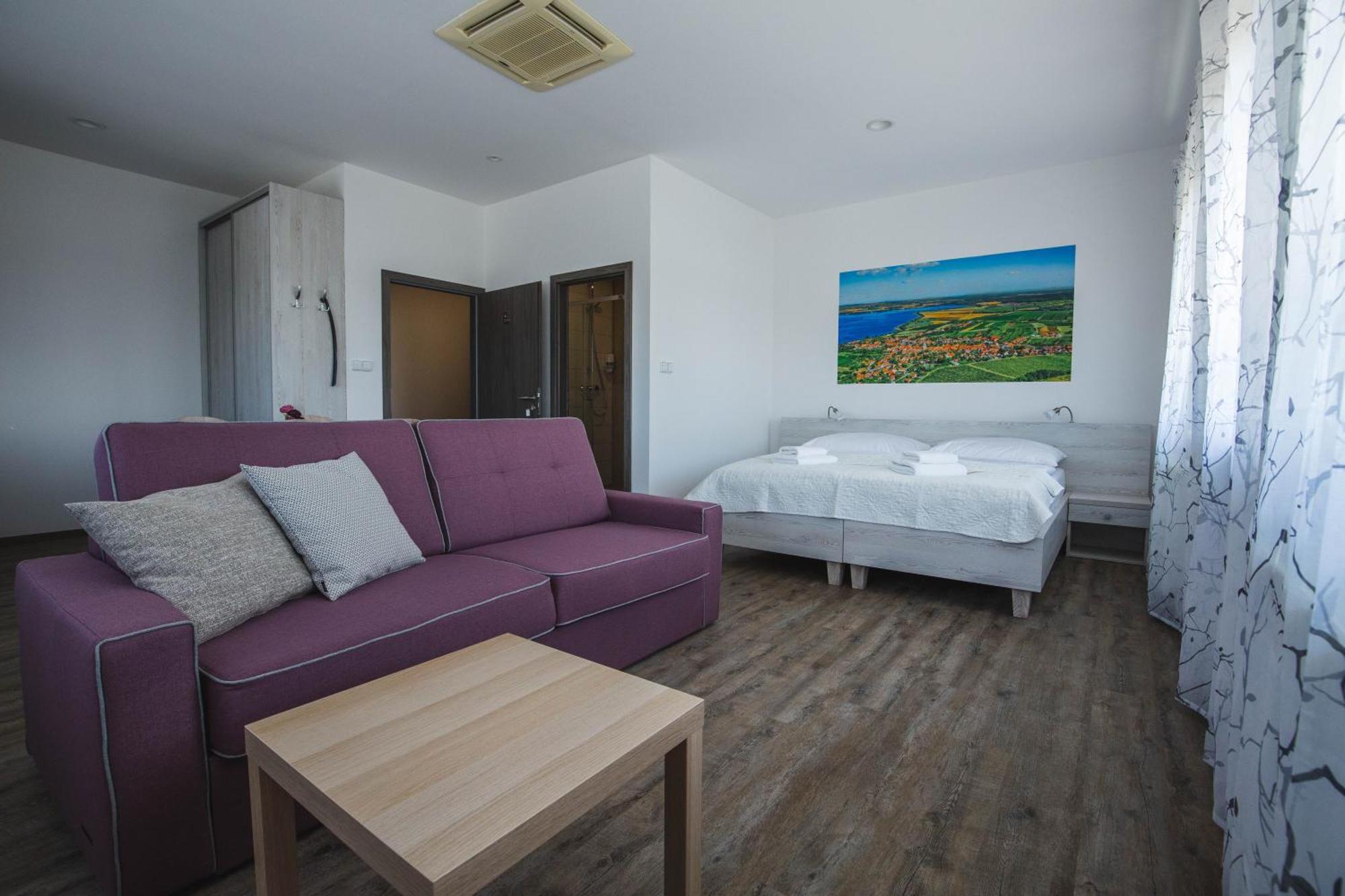Apartmany Pemag Mikulov Eksteriør bilde