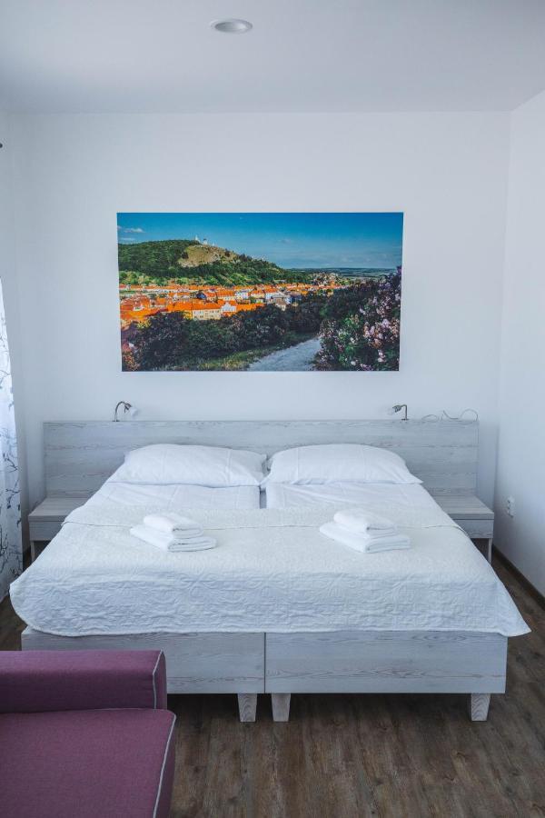 Apartmany Pemag Mikulov Eksteriør bilde